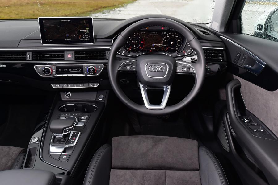 Торпедо Audi A4 Allroad 2.0 TDI Quattro (B9) 2016 года  (UK) (фото 10 из 20)